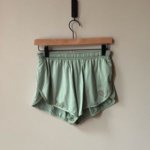 tracksmith twilight split shorts
